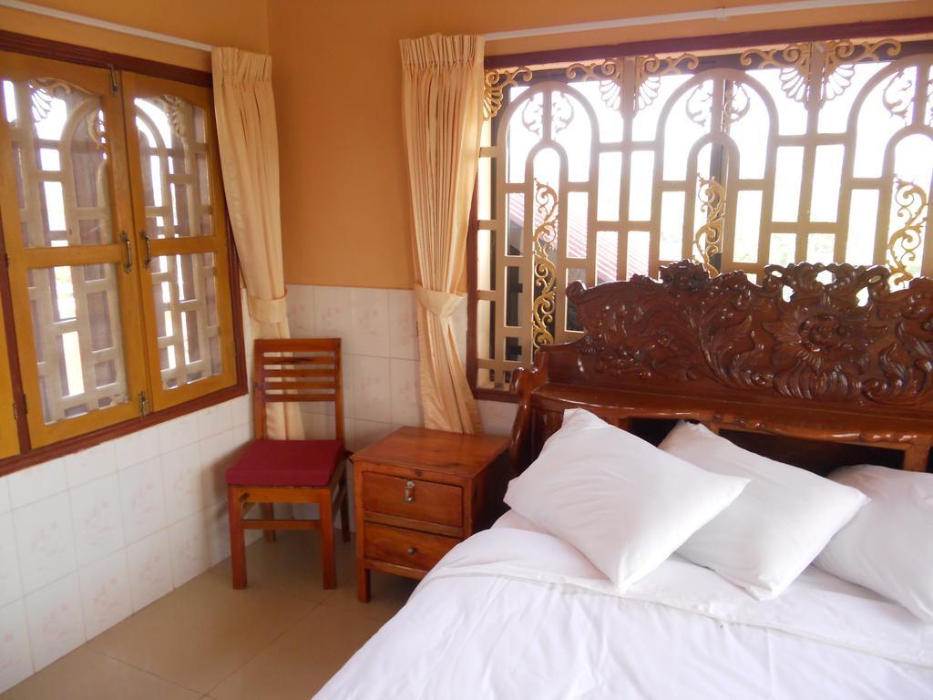 Hotel Kampot Manor Chambre photo