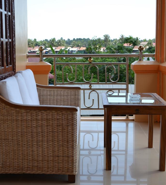 Hotel Kampot Manor Extérieur photo