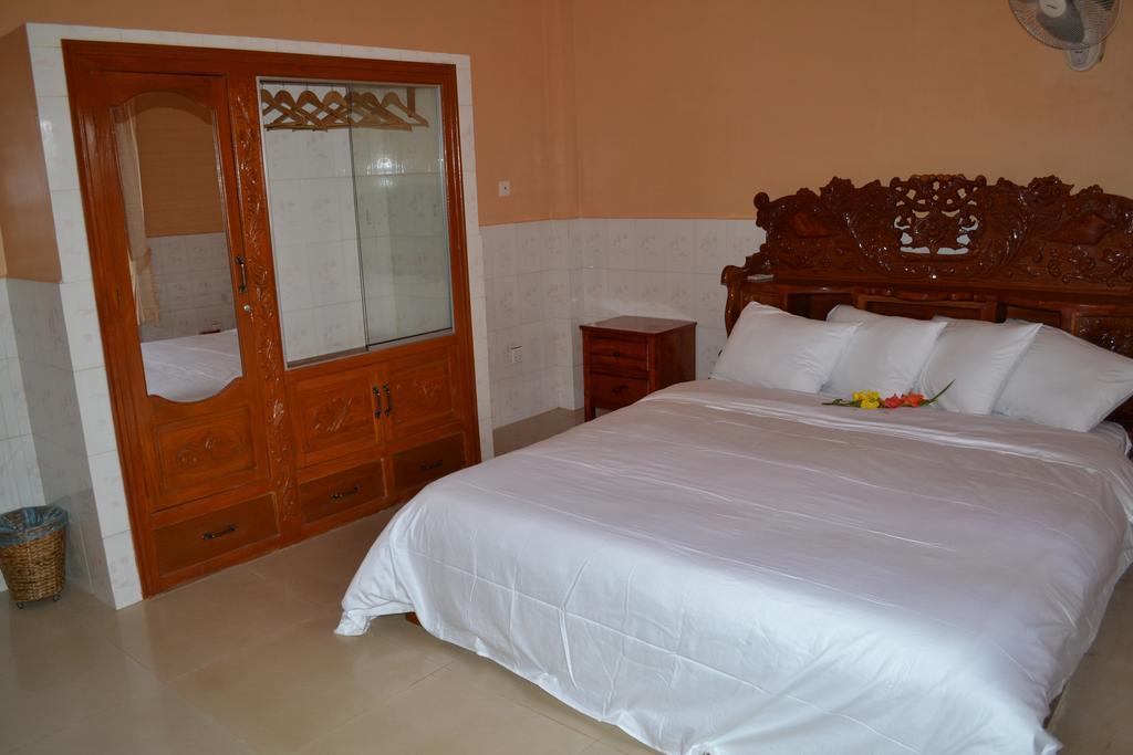 Hotel Kampot Manor Chambre photo