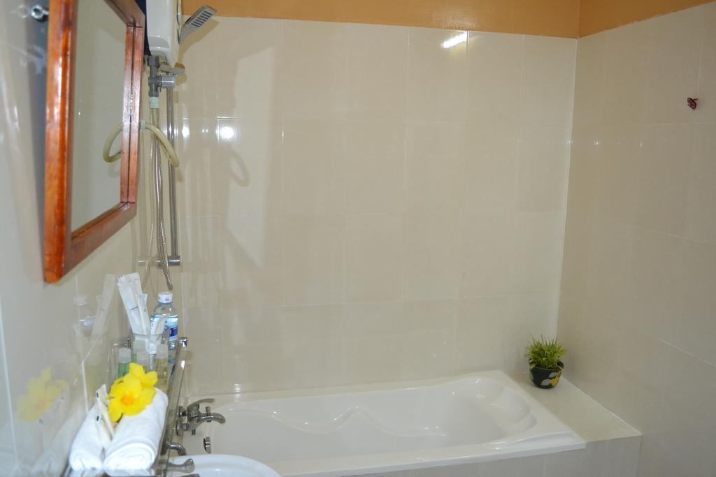 Hotel Kampot Manor Chambre photo