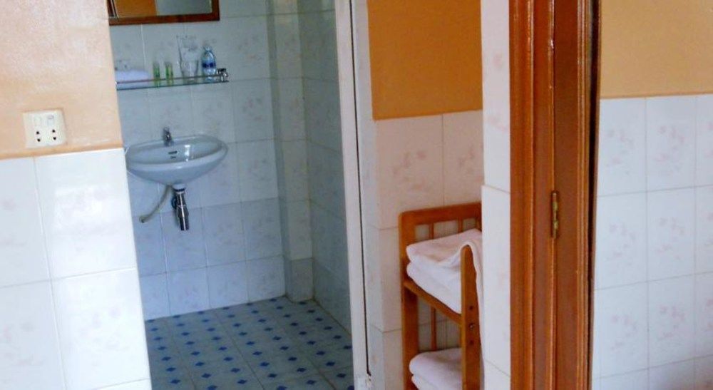 Hotel Kampot Manor Extérieur photo